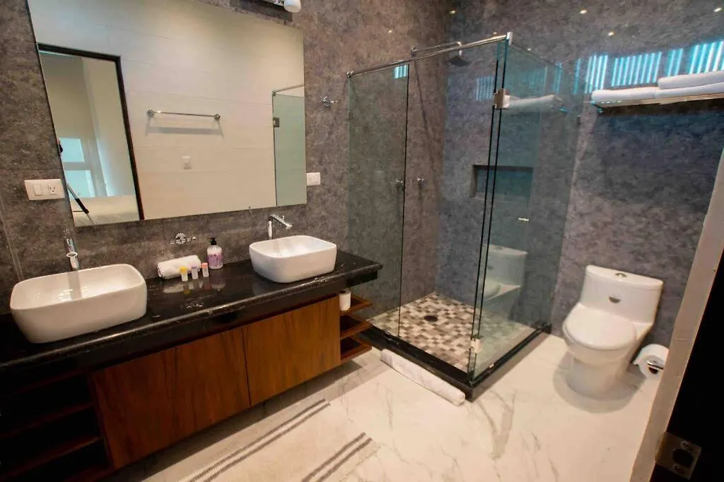 Casa Moderna De 4 Pisos Con Rooftop Vista Al Mar Isla Mujeres Dom wakacyjny