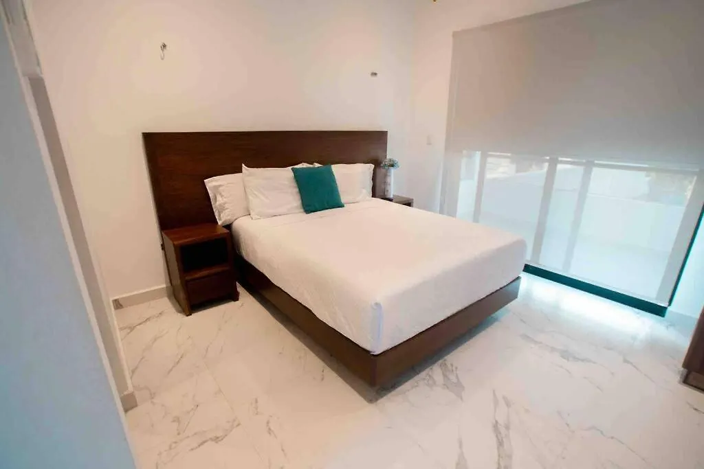 Dom wakacyjny Casa Moderna De 4 Pisos Con Rooftop Vista Al Mar Isla Mujeres Meksyk