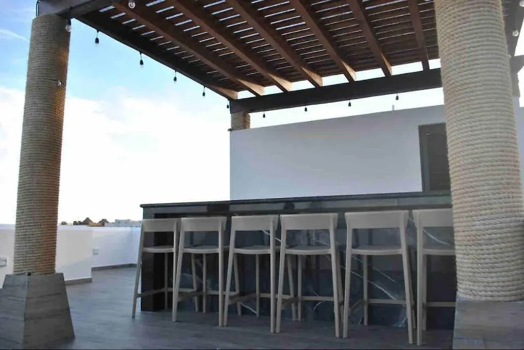 Casa Moderna De 4 Pisos Con Rooftop Vista Al Mar Isla Mujeres 0*,