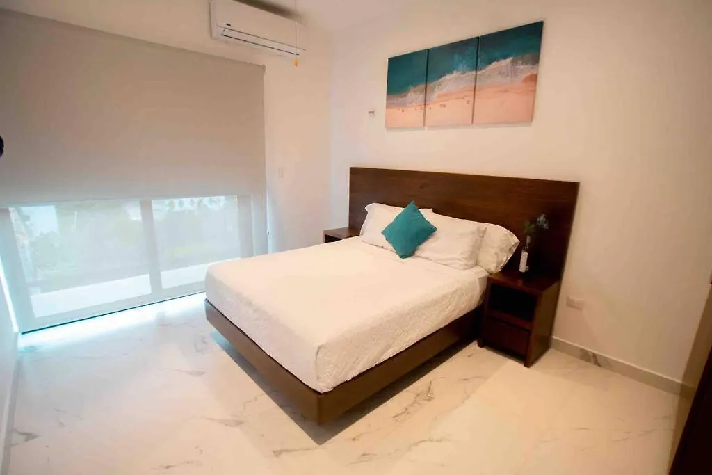 Casa Moderna De 4 Pisos Con Rooftop Vista Al Mar Isla Mujeres Mexico